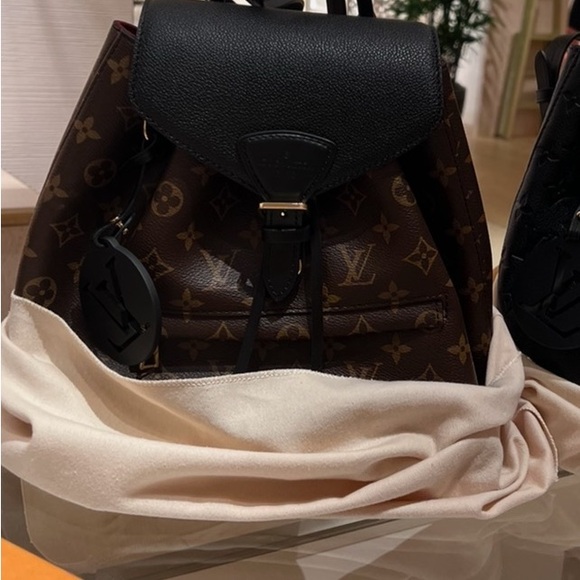 Louis Vuitton Monogram Montsouris PM Noir Backpack - Picture 2 of 4